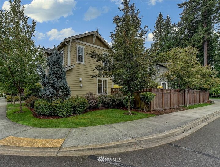 Property Photo:  3722 219th Place SE  WA 98021 