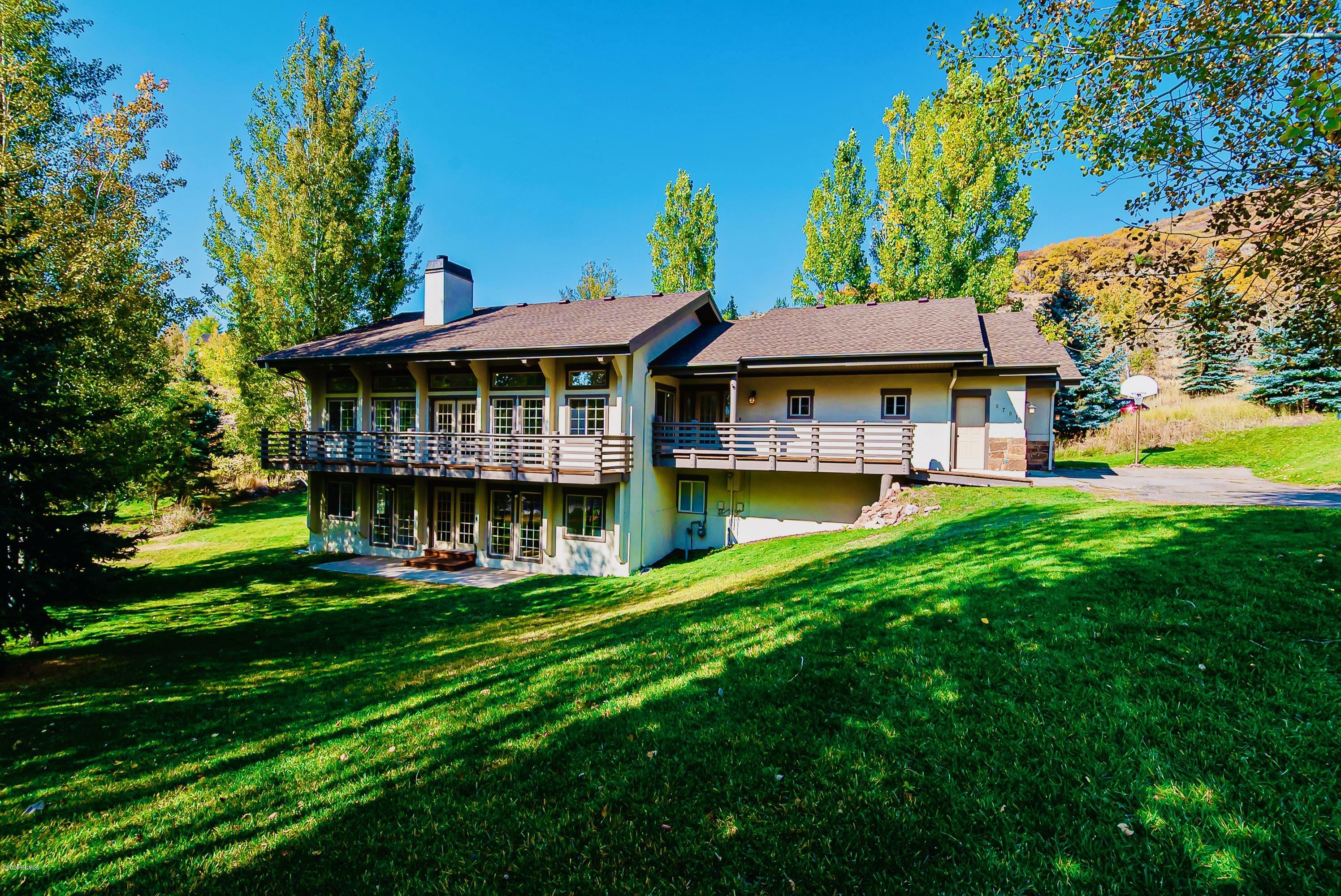 Property Photo: 8781 Daybreaker Drive UT 84098