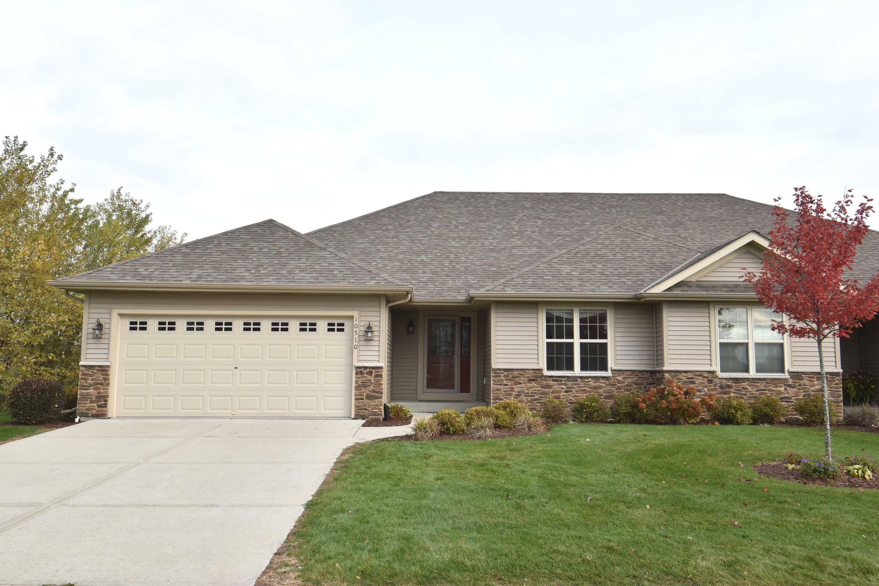 Property Photo:  10510 Prairie Crossing Dr  WI 53126 