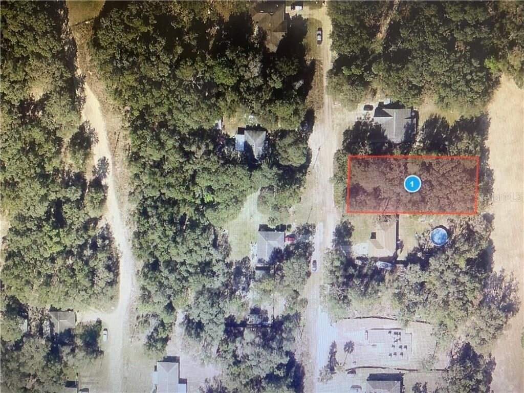 Property Photo: Dogwood Way FL 32159
