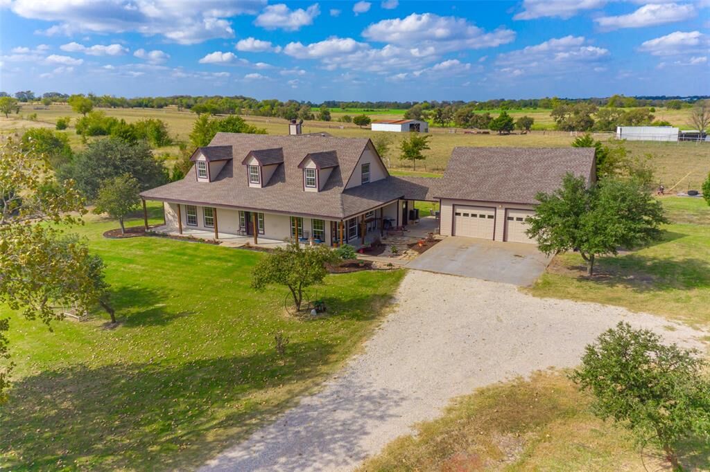 Property Photo:  10643 County Road 466  TX 75407 