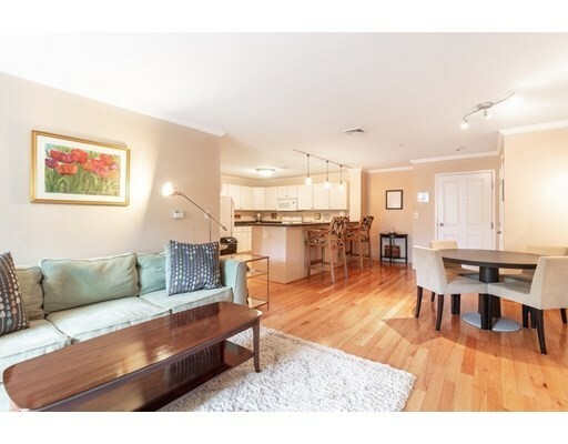 Property Photo:  30 Franklin St 201  MA 02148 