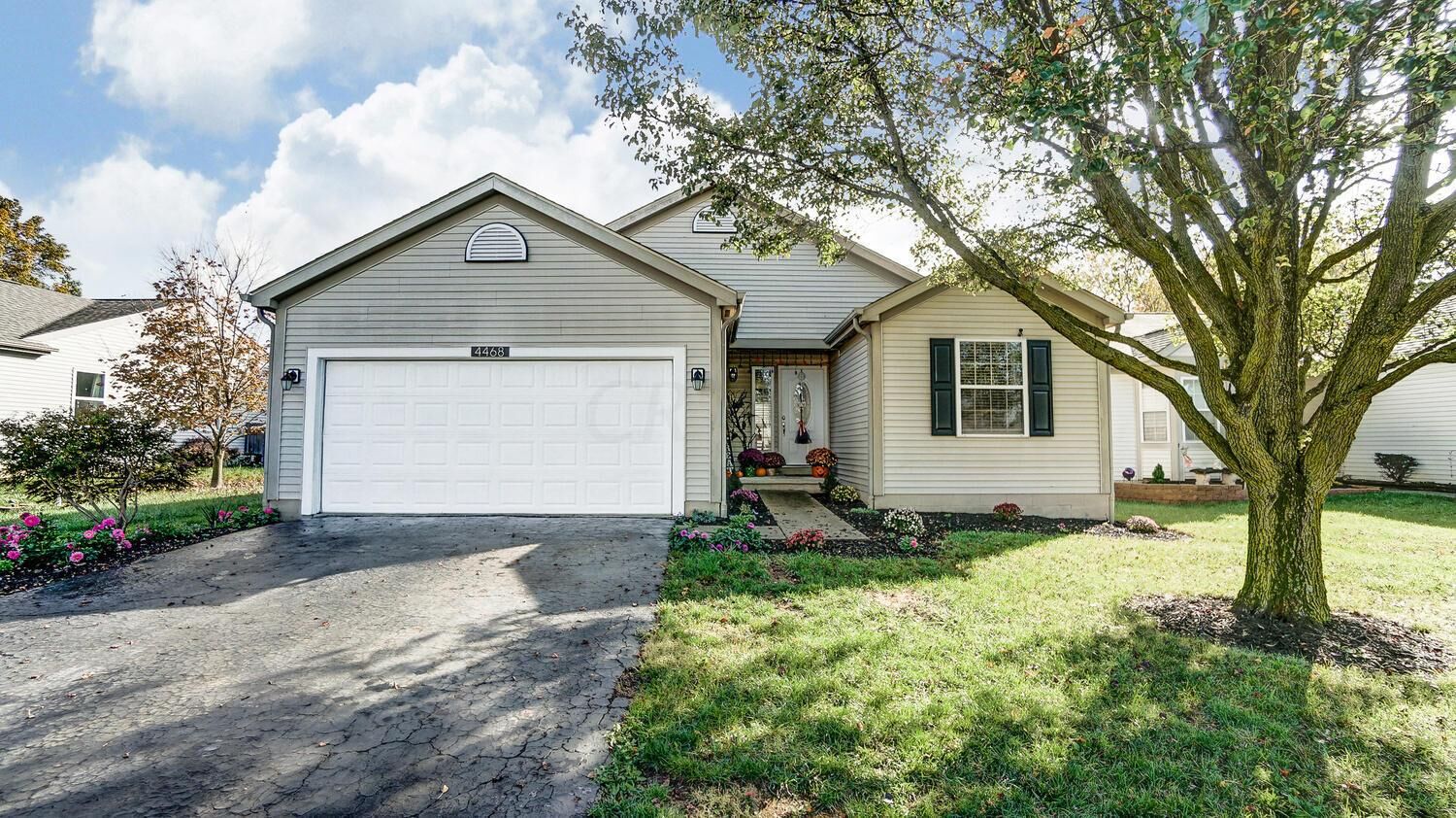 Property Photo:  4468 Harston Avenue  OH 43207 