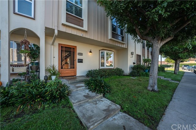 Property Photo:  9702 Villa Pacific Drive  CA 92646 