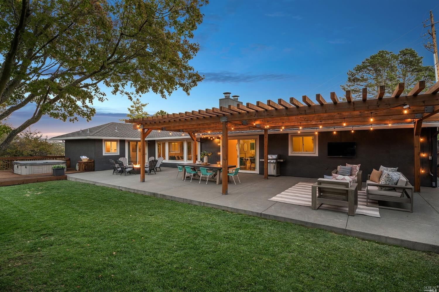 Property Photo: 340 Stuyvesant Drive CA 94960