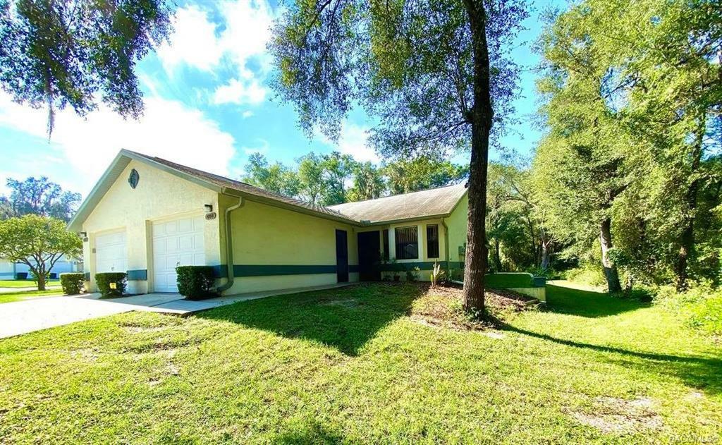 Property Photo:  659 Whispering Pines Boulevard  FL 34453 