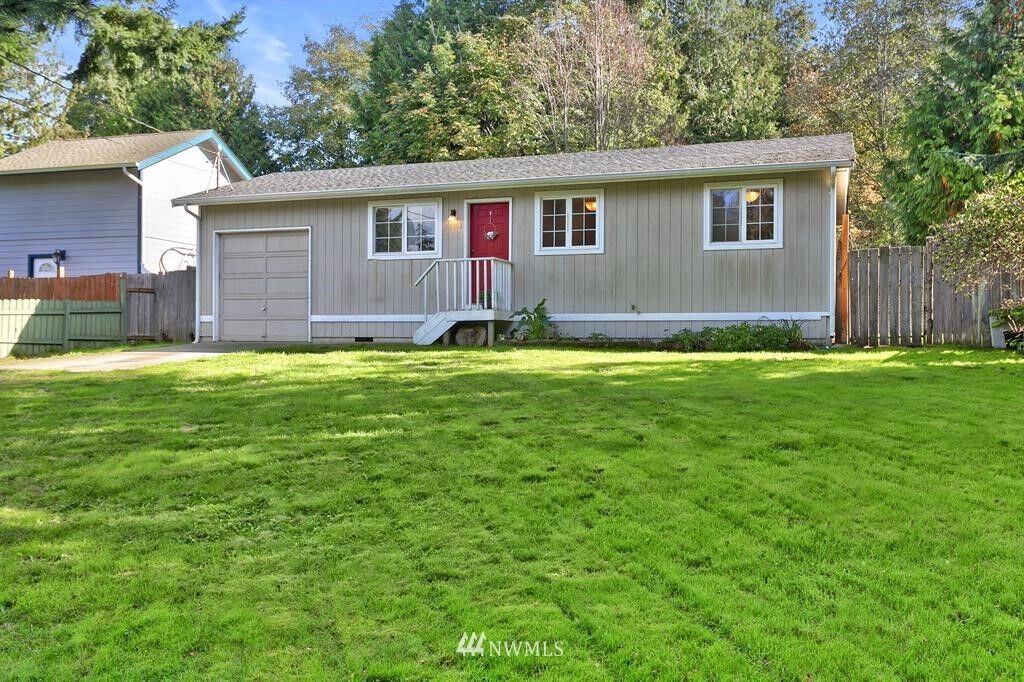 Property Photo:  3103 Glacier Lane  WA 98282 