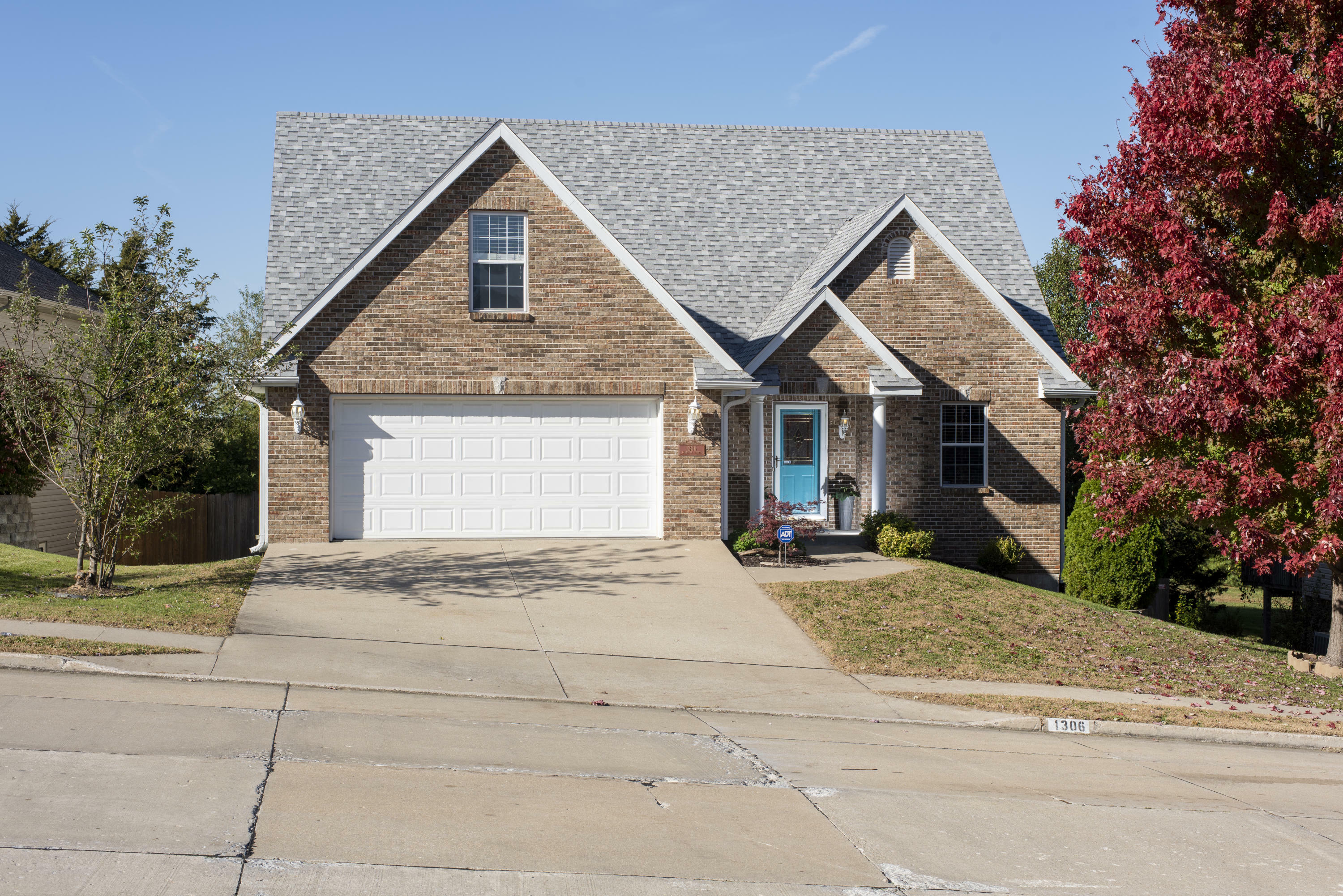 Property Photo:  1306 Carolina Dr  MO 65202 