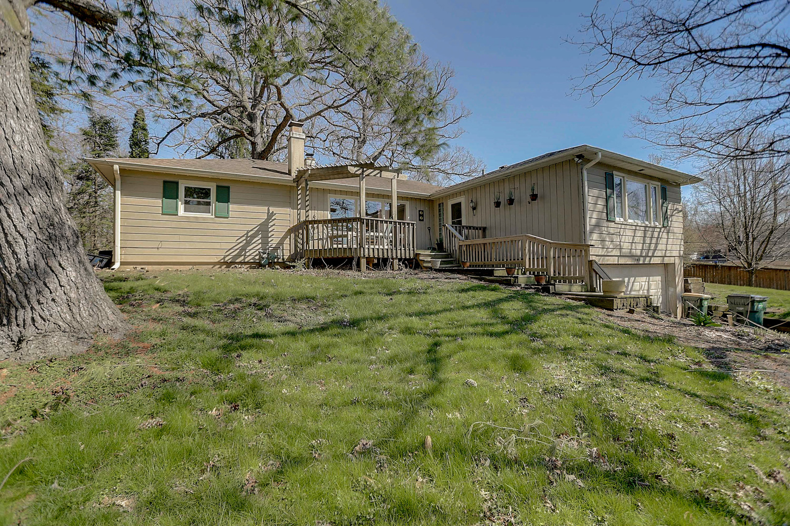 Property Photo: 3N611 Lakeview Court IL 60185