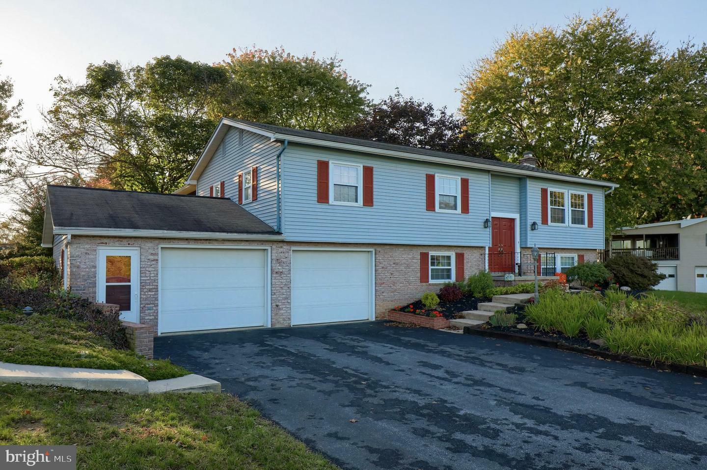 Property Photo:  1290 Millwood Road  PA 17584 