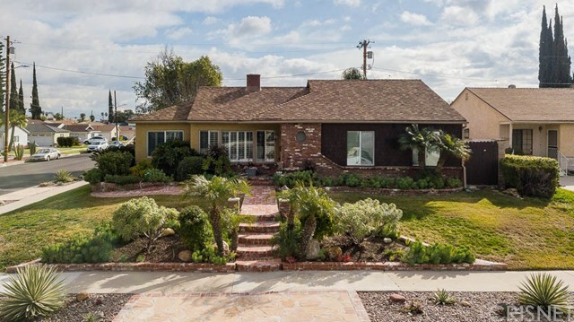 Property Photo:  6526 Yolanda Avenue  CA 91335 