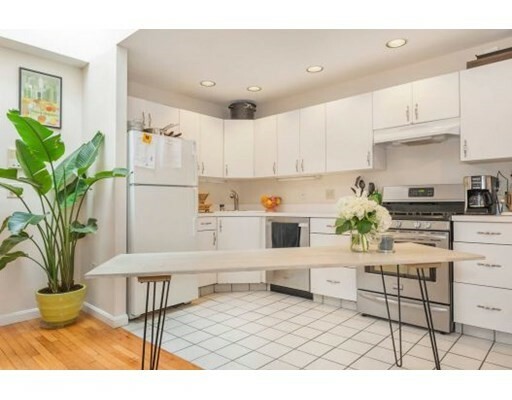 Property Photo:  302 Columbus Ave. 5  MA 02116 