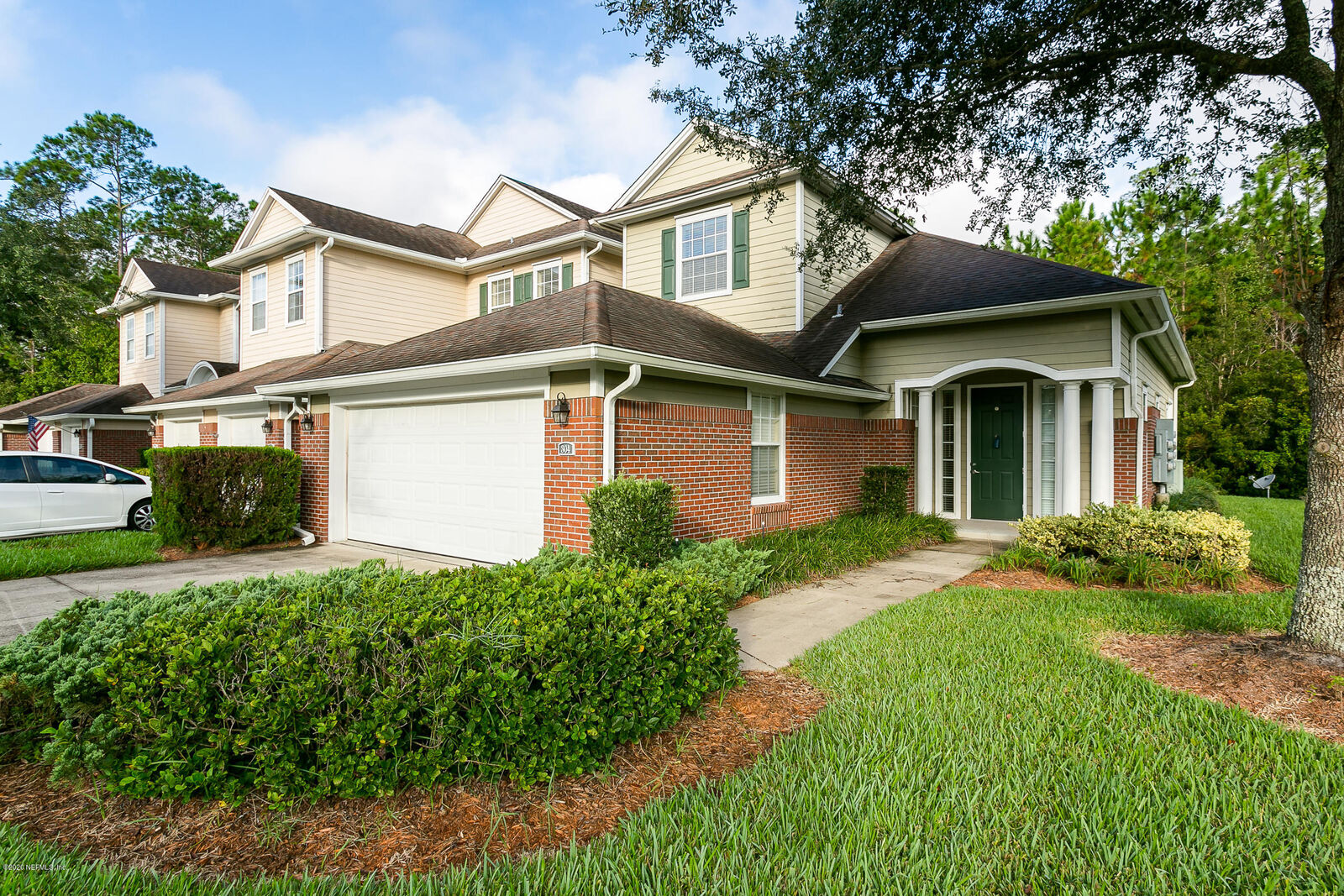 Property Photo:  2052 Secret Garden Lane 304  FL 32003 