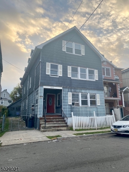 Property Photo:  1032 Olive St  NJ 07201 