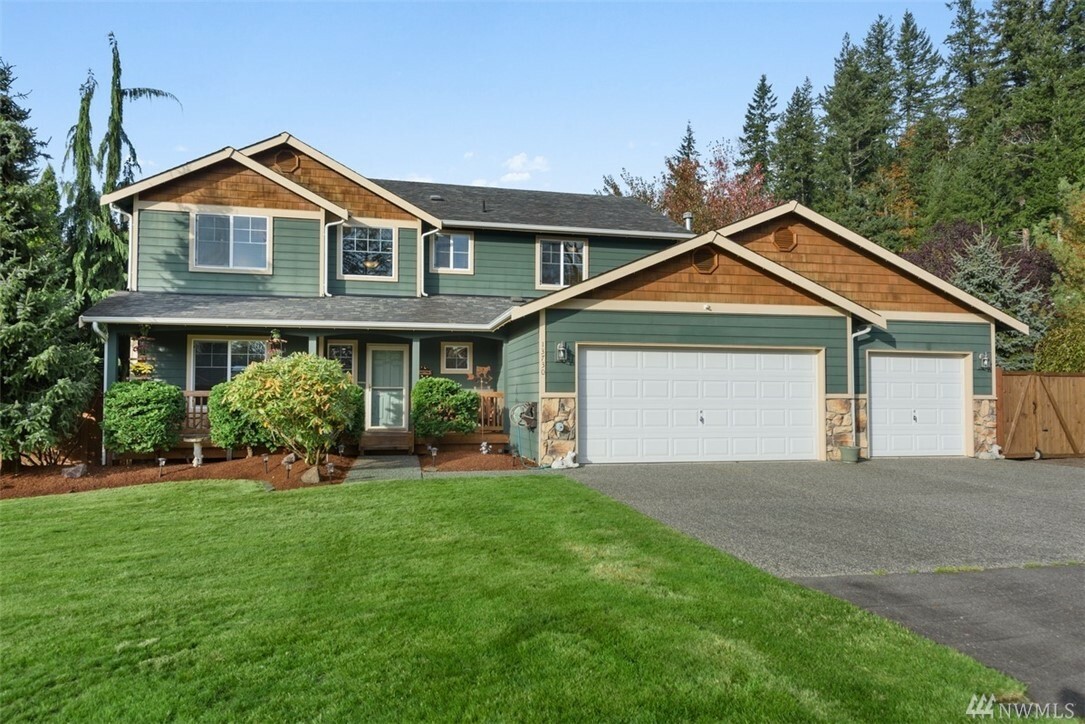 Property Photo:  13730 248th Ave SE  WA 98272 