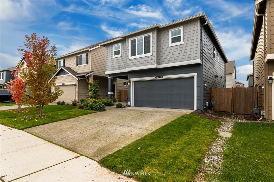 Property Photo: 10520 189th Street E WA 98374