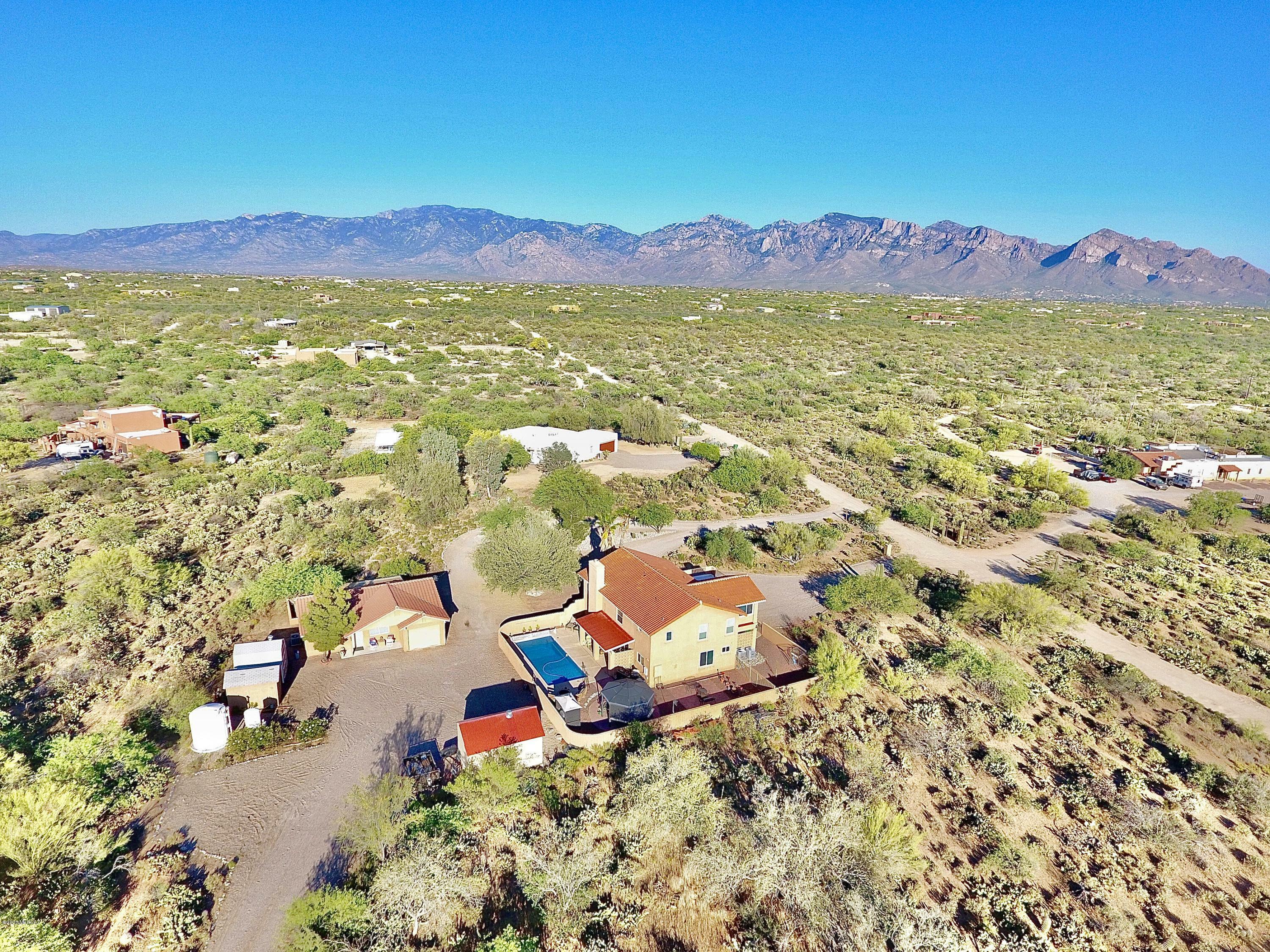 Property Photo:  2512 W Como Bosque Trail  AZ 85755 