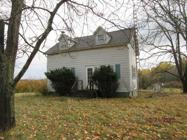 18780 N Mead Road  Saegertown PA 16433 photo