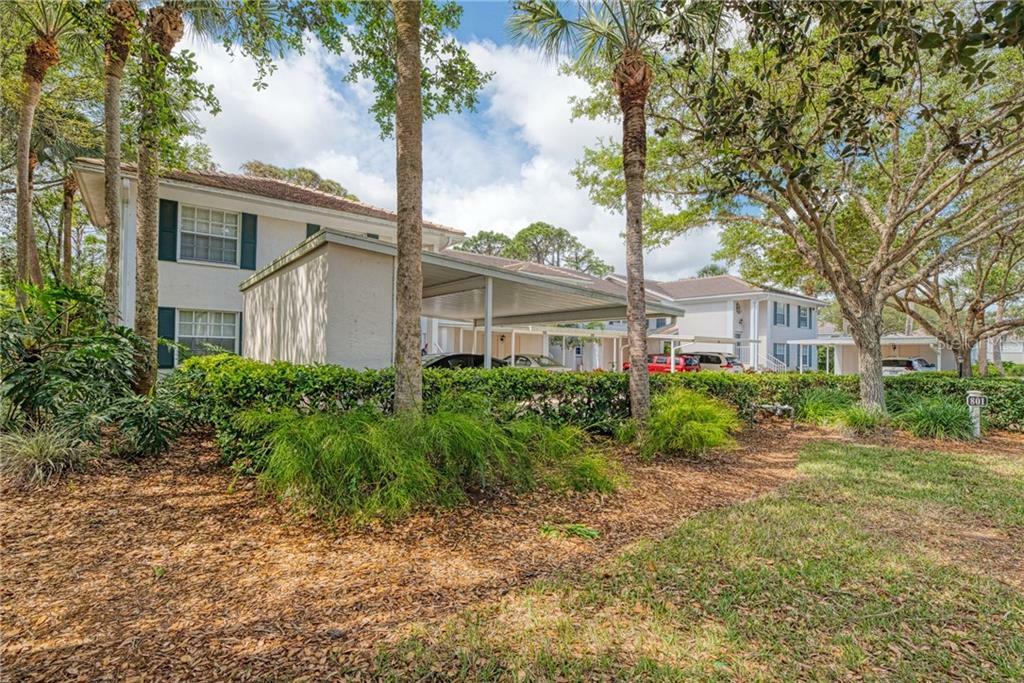 Property Photo:  801 Montrose Drive 202  FL 34293 