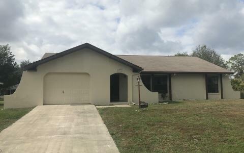 Property Photo:  3909 El Rado Avenue  FL 33872 