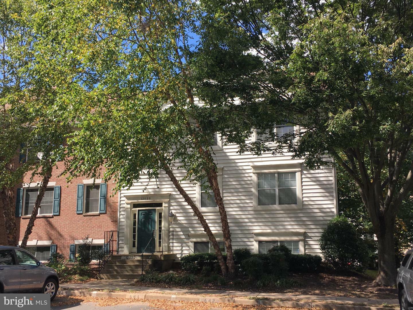 Property Photo: 12020 Golf Ridge Court 301 VA 22033