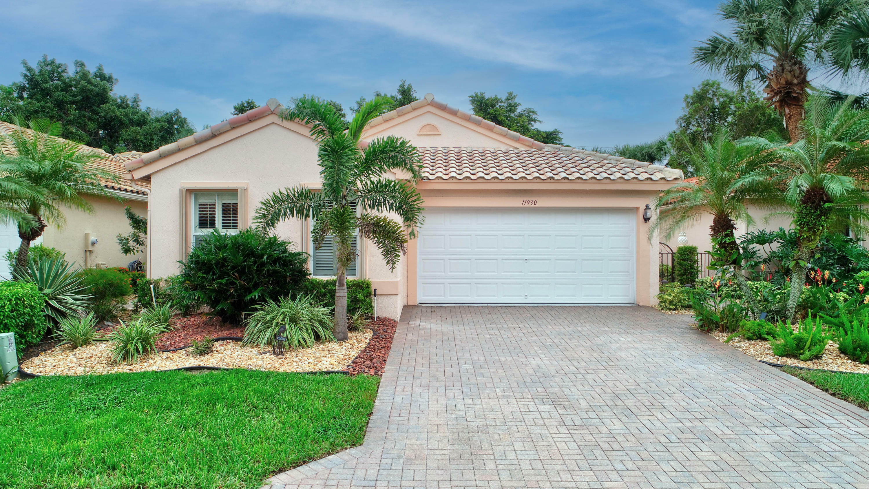 Property Photo:  11930 Rosetree Terrace  FL 33437 