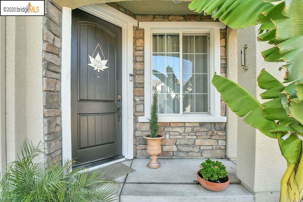 Property Photo:  221 Yellow Rose Circle  CA 94561 