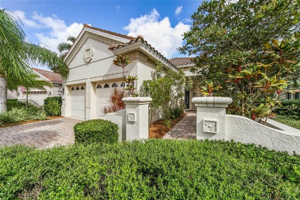 Property Photo:  7115 Presidio Glen  FL 34202 