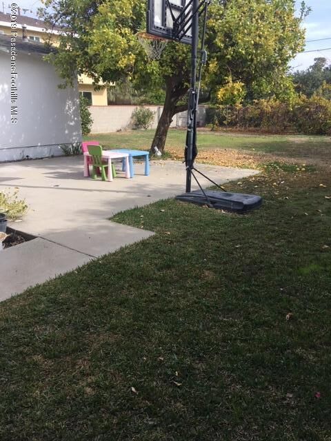 2556 Mayflower Avenue  Arcadia CA 91006 photo