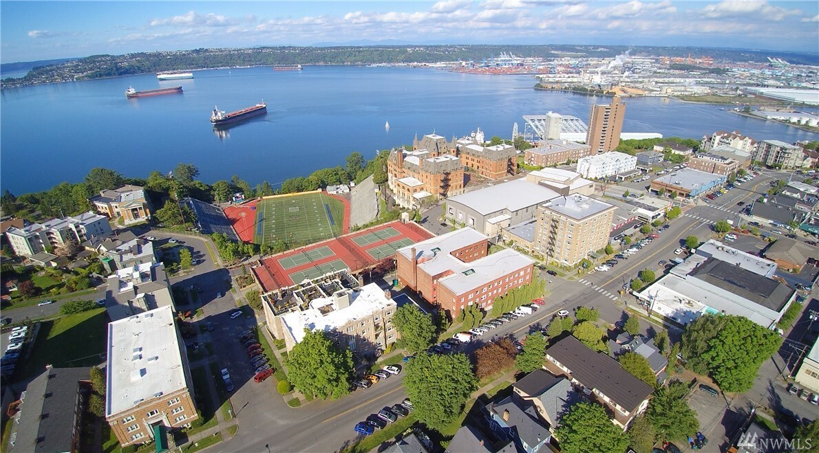 Property Photo:  301 N Tacoma Avenue 206  WA 98403 