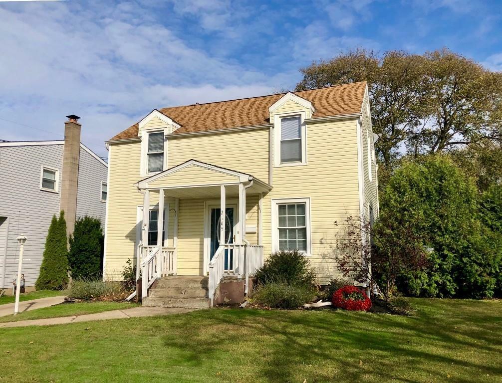 Property Photo:  2105 Eastlawn Parkway  PA 16510 