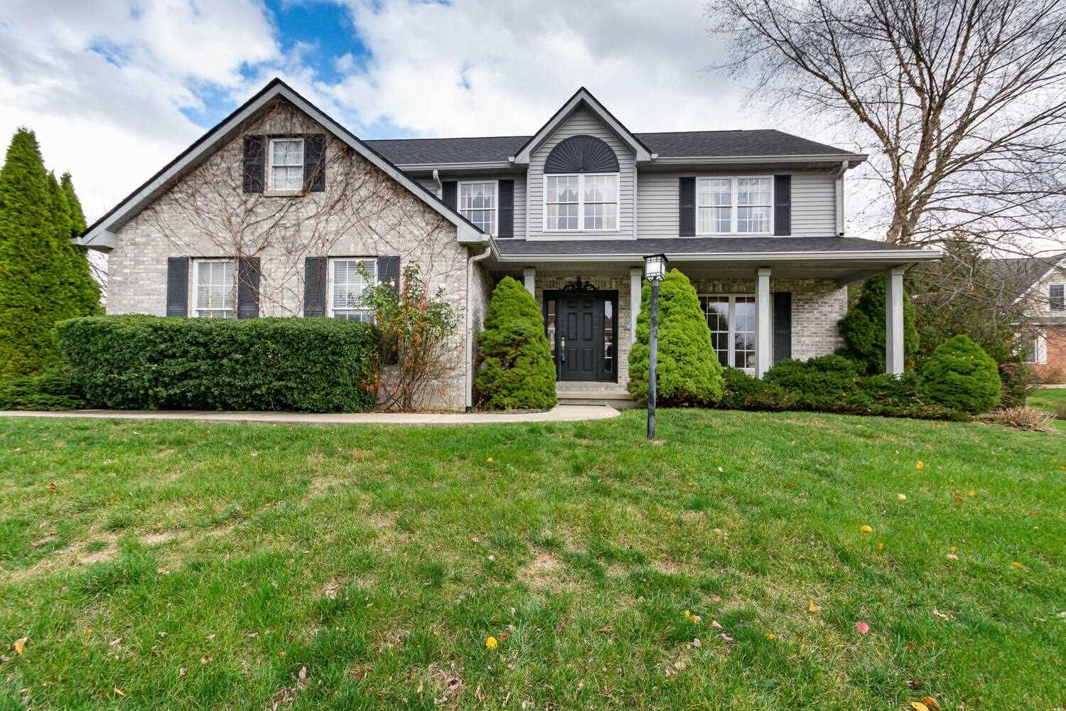 Property Photo:  810 N Keystone Court  IN 47408-2823 