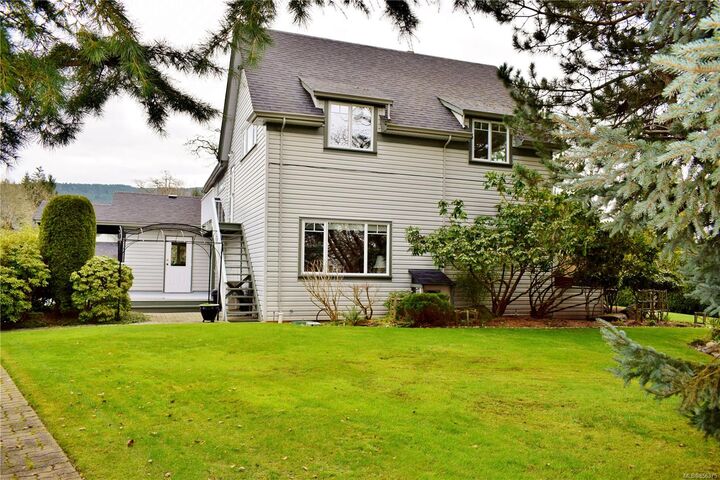 Property Photo: 1927 Tzouhalem Rd 15 BC V9L 5K5