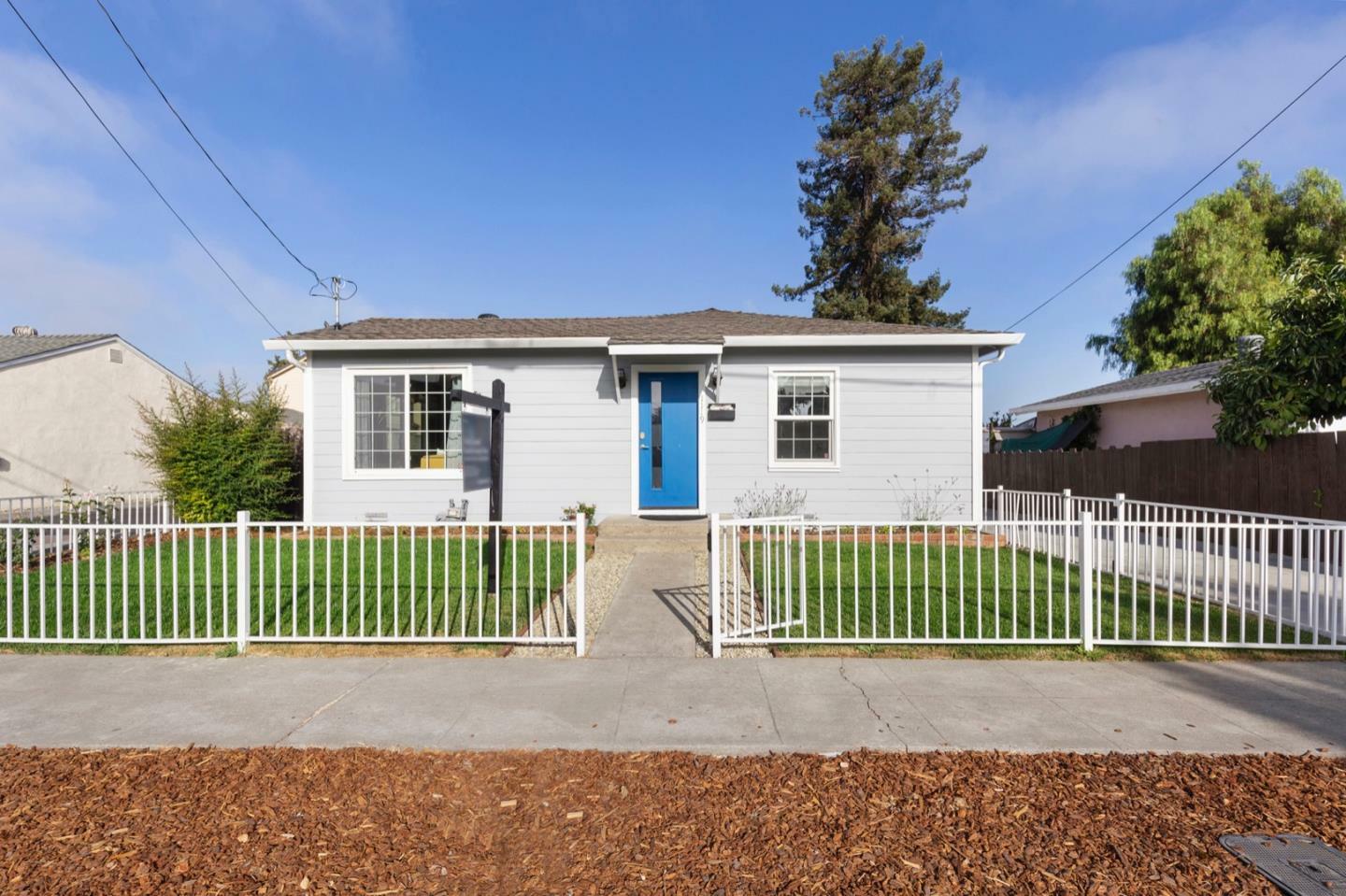 Property Photo: 1119 Reed Street CA 95050