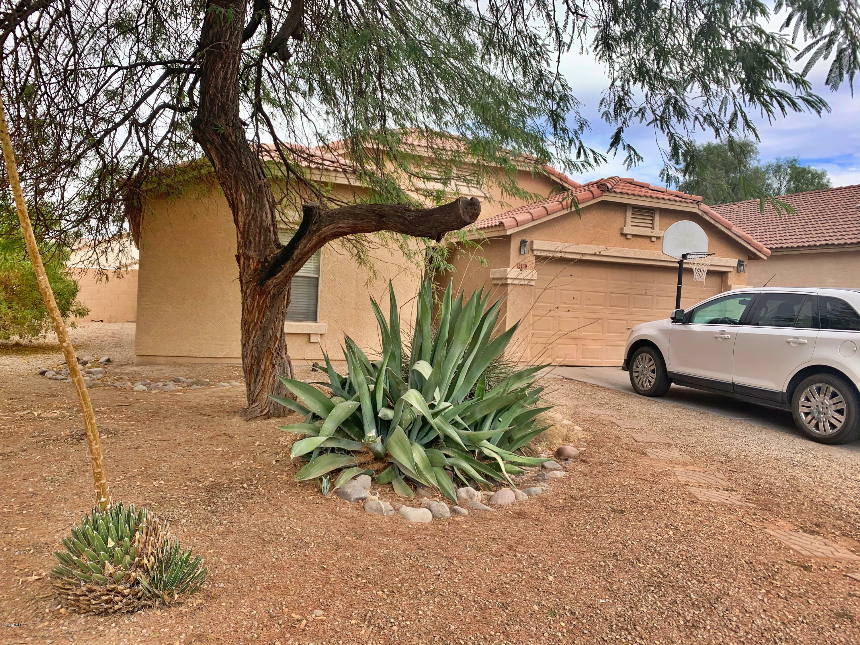 Property Photo:  2130 E Paso Fino Drive  AZ 85140 