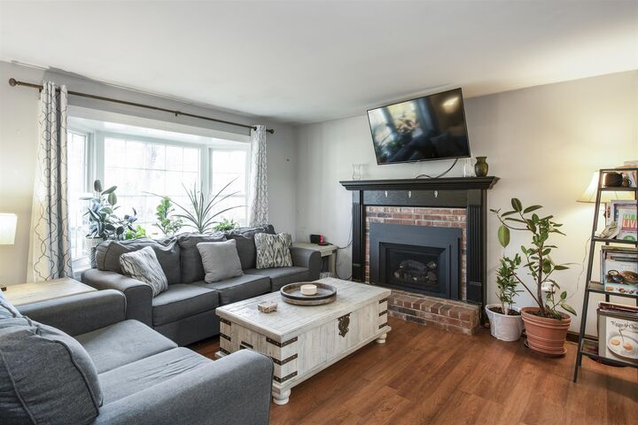 Property Photo:  10 Estate Drive  NH 03104 