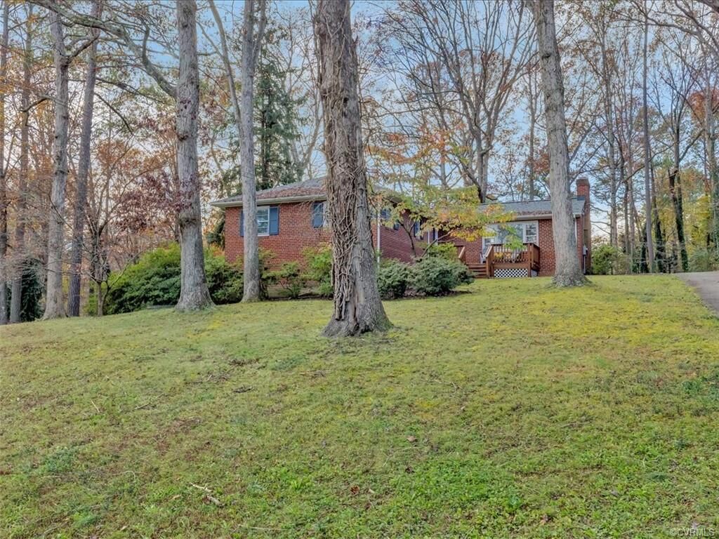 Property Photo: 4232 Randolph Road VA 23236