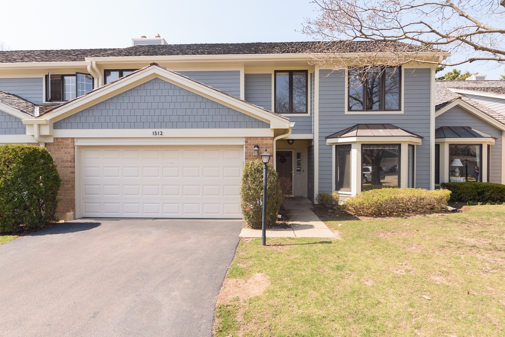 Property Photo:  1512 Loatonia Court  IL 60048 