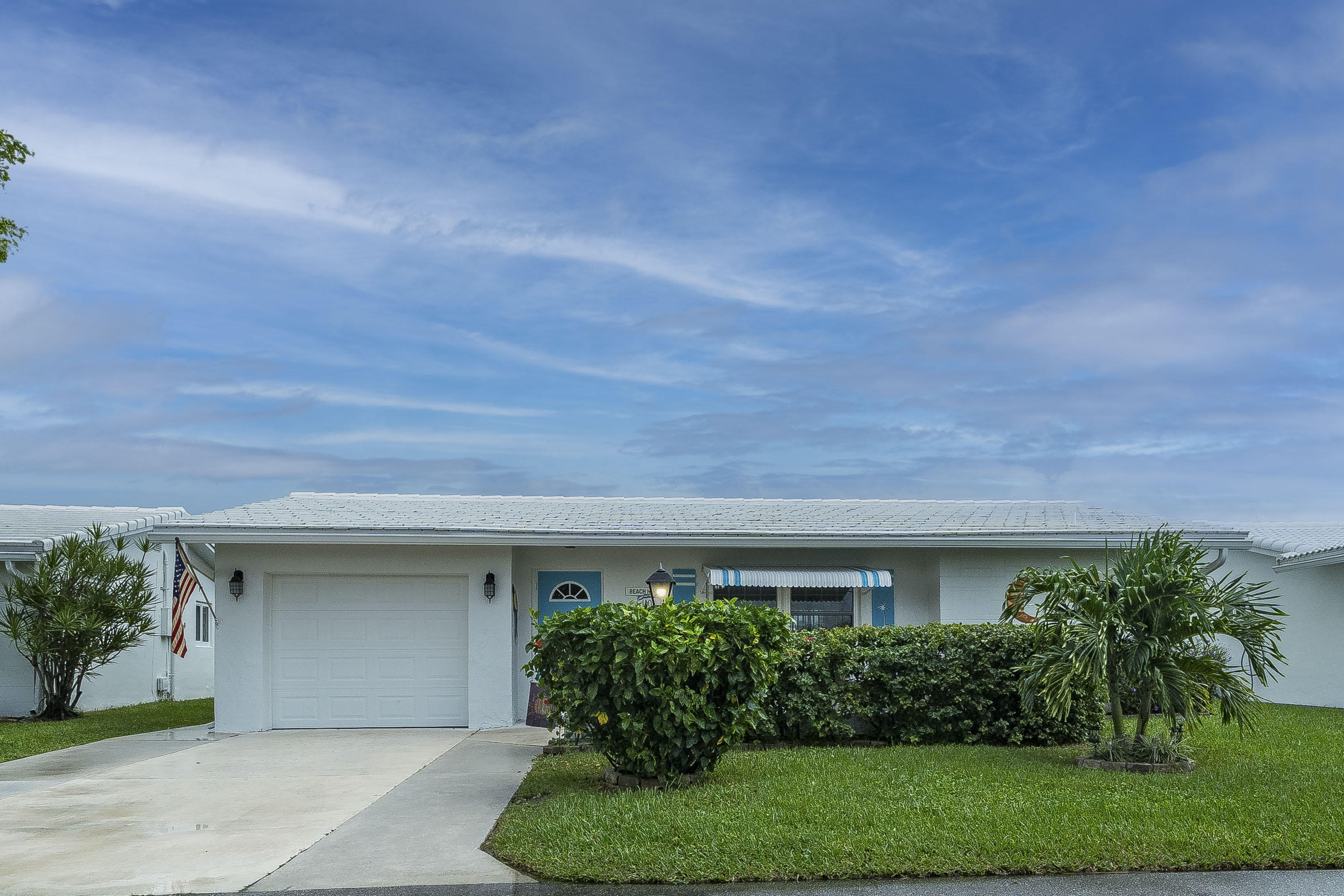 Property Photo: 1106 SW 17th Street FL 33426