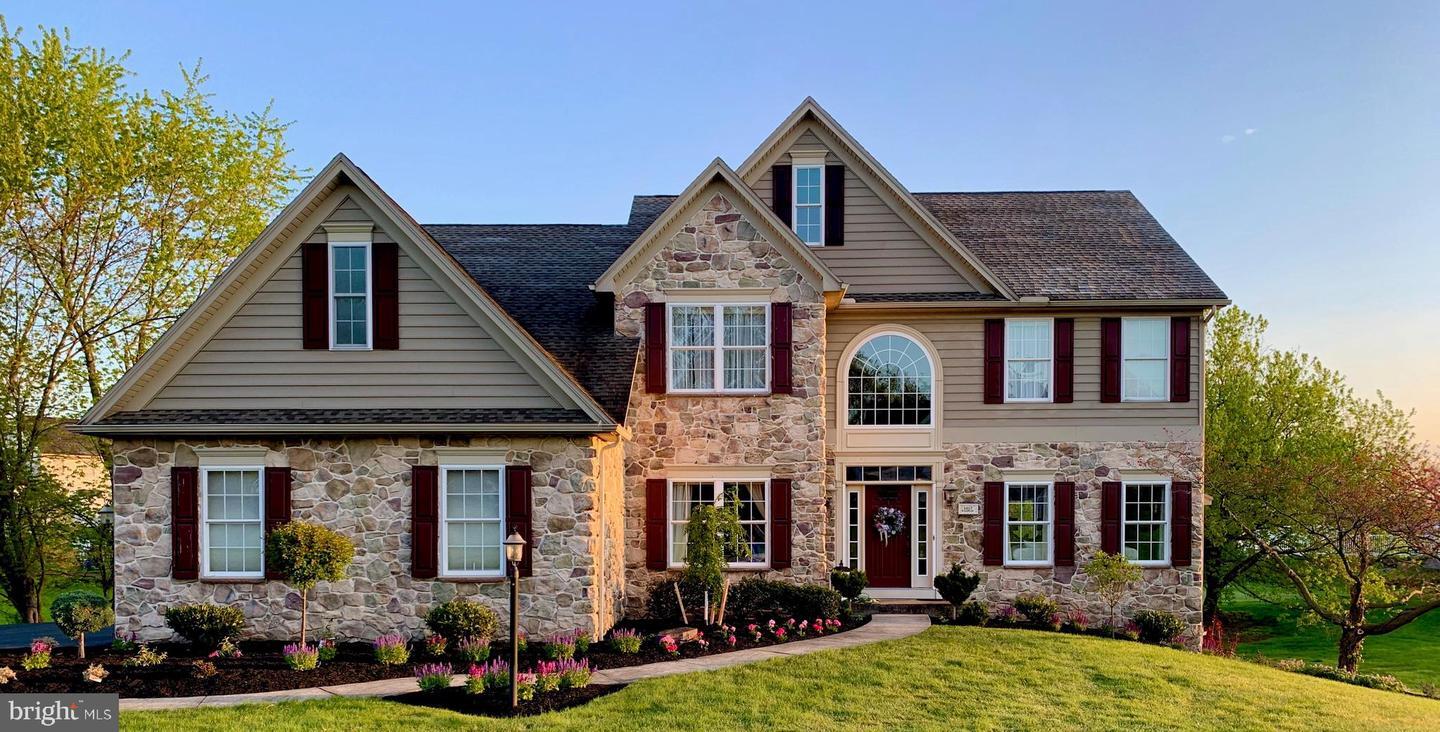 Property Photo:  1417 Wellgate Lane  PA 17055 