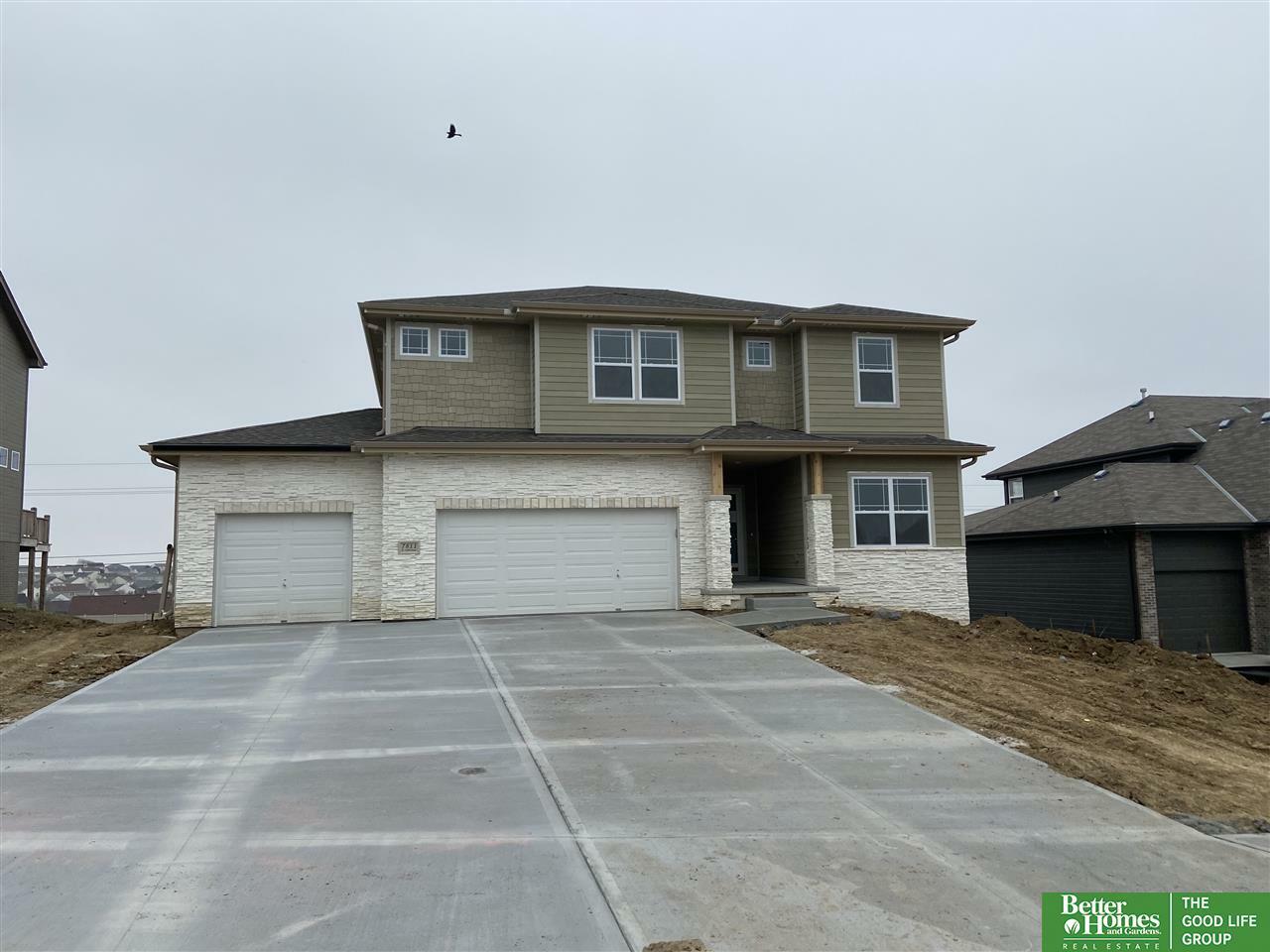 Property Photo:  7811 N 156th  NE 68007 