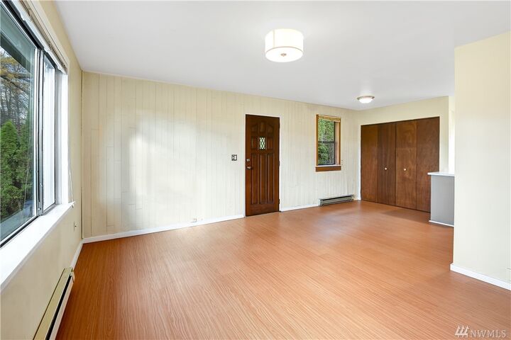 Property Photo:  6508 103rd Ave NE  WA 98033 