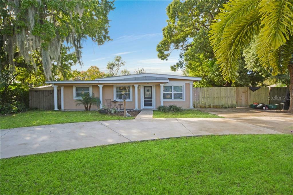 Property Photo: 320 Seminola Boulevard FL 32707