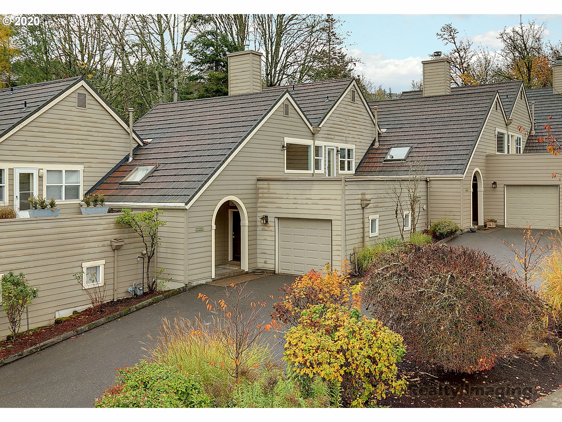 Property Photo:  1820 NW Miller Rd  OR 97229 