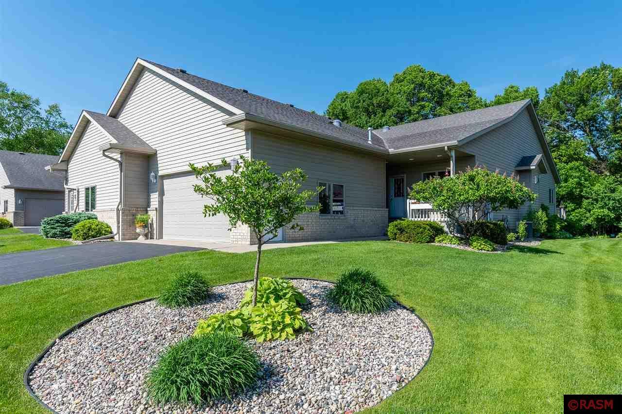 Property Photo:  212 Parkway Place  MN 56001 