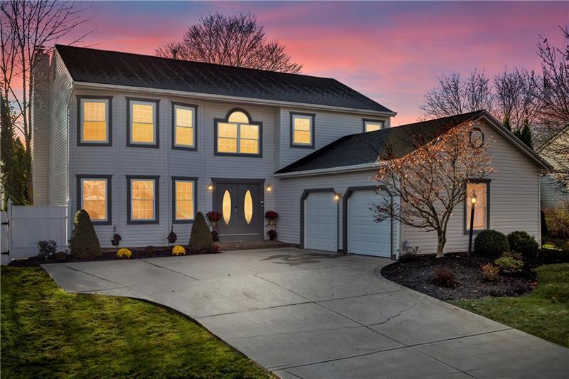 Property Photo:  528 Cresthaven Drive  PA 15239 