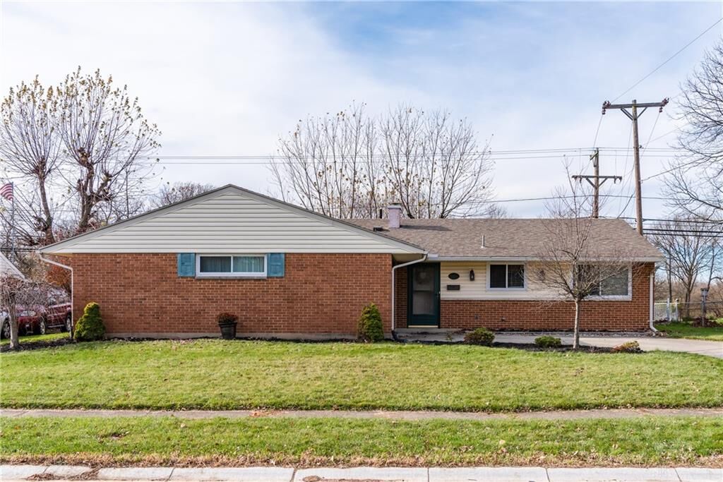 Property Photo: 6629 Hubbard Drive OH 45424