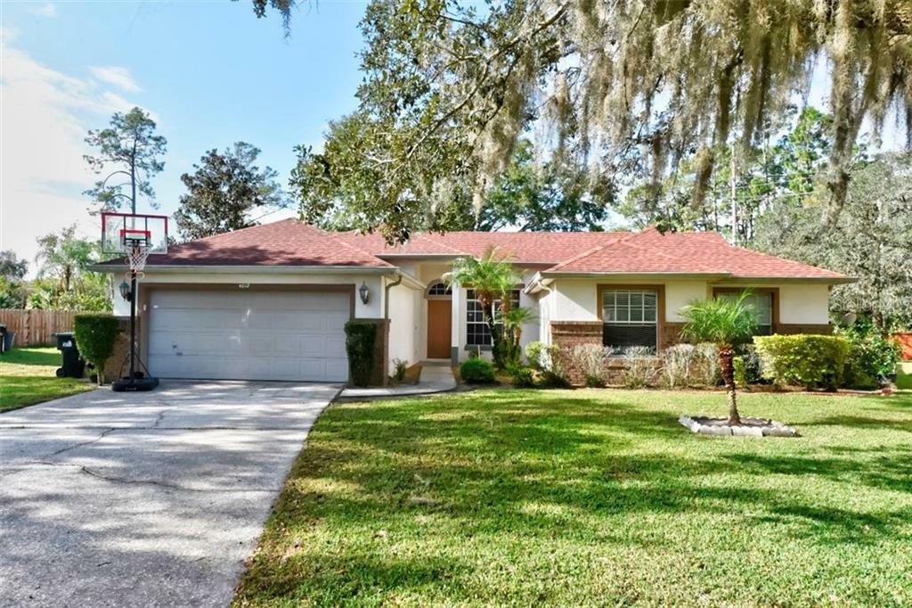 Property Photo:  4012 Maplegrove Drive  FL 32818 