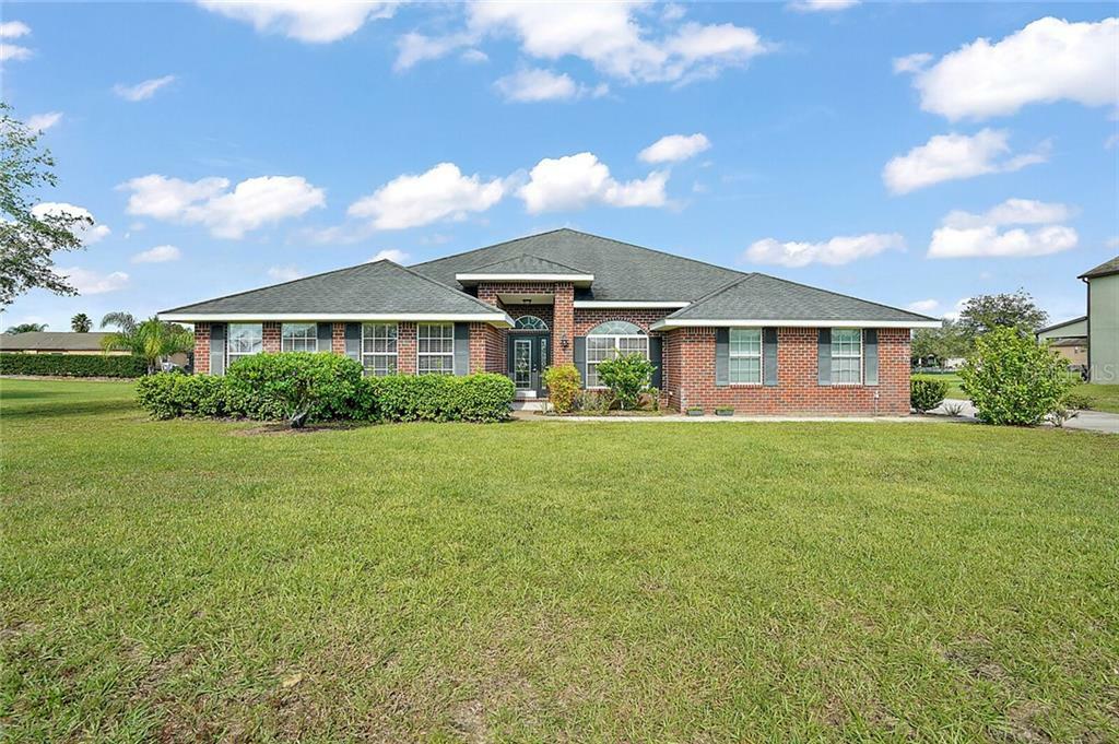 Property Photo:  24207 Weldon Drive  FL 32736 