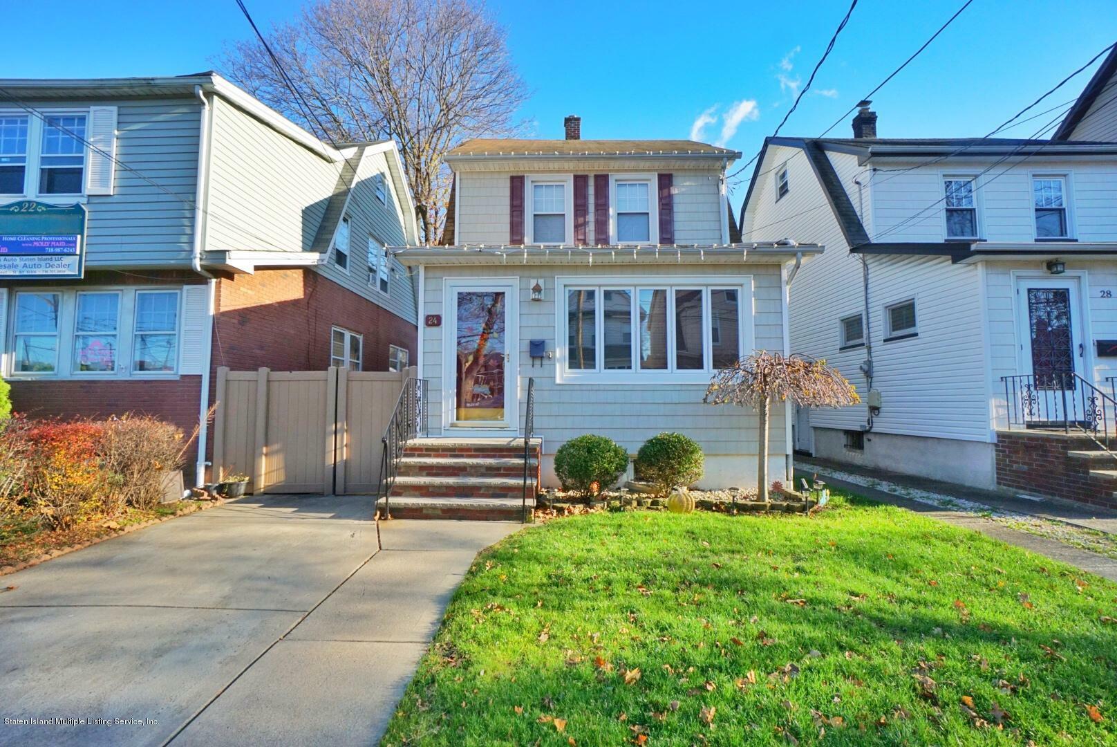 Property Photo:  24 9th Street  NY 10306 